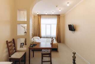 Гостиница Элизий Арамиль Двухместный номер «Комфорт» с 2 двухместными кроватями.-6